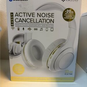 Entry White Over-Ear Headphones with Active Noise Cancellation